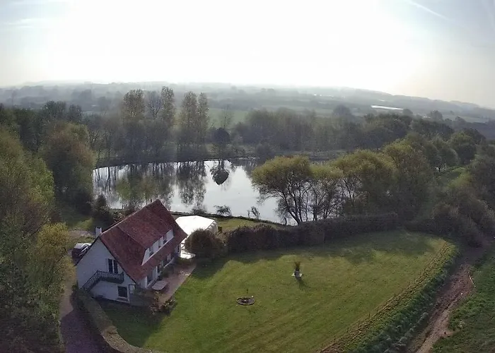 Holiday home Maison Avec Piscine Au Milieu De La Baie D'authie Waben