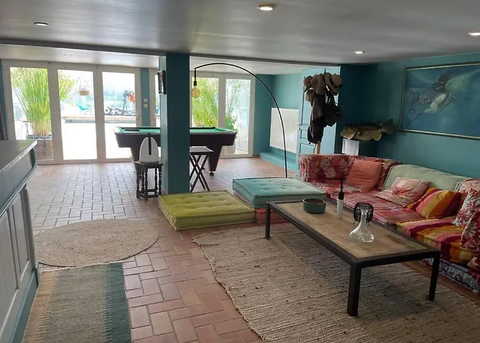 Maison Avec Piscine Au Milieu De La Baie D'authie *