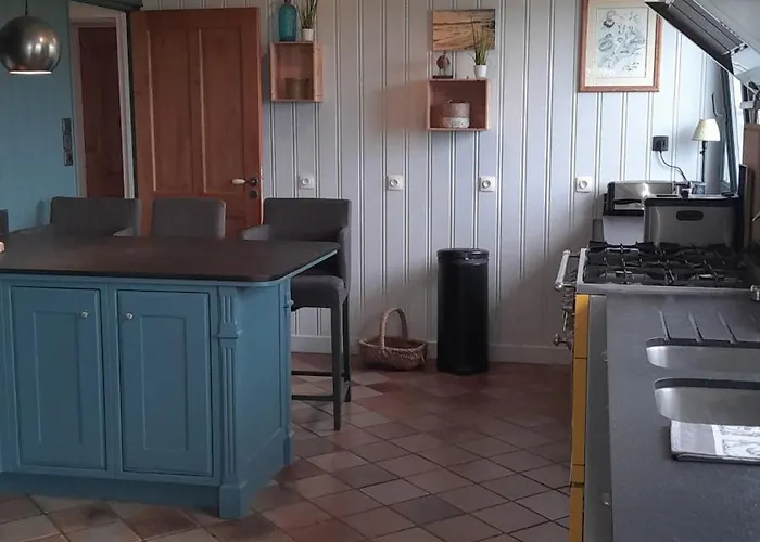 Holiday home Maison Avec Piscine Au Milieu De La Baie D'authie Waben